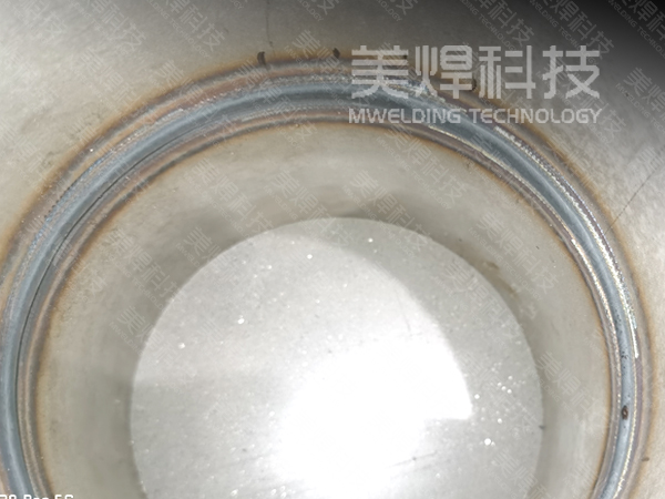 水 印