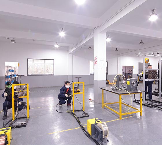 管管自动焊调试车间