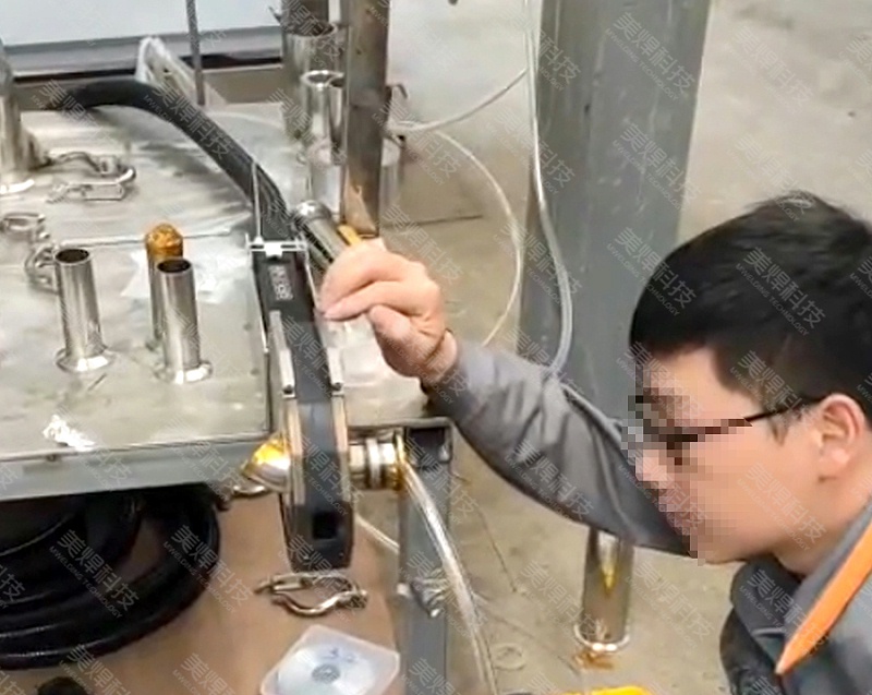 封闭式管管焊接设备应用于苏州食品行业设备项目(图1)