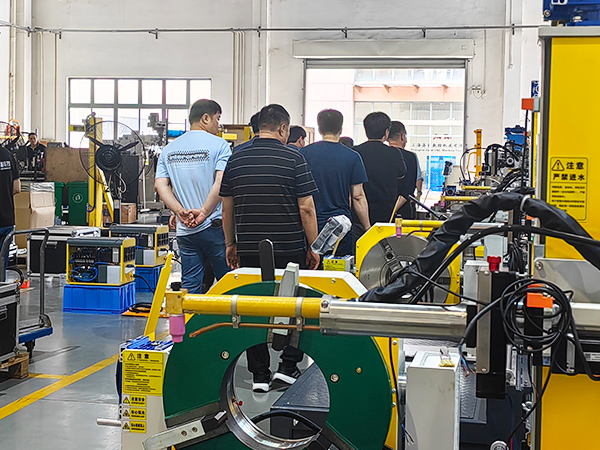 金秋九月，共鉴美焊匠心 —— 上海美焊生产车间迎来客户探访