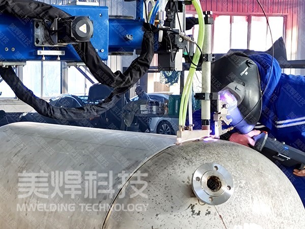 环缝自动焊_大口径_管道与罐体容器焊接_美焊科技(图3)